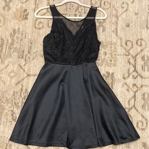 Francesca’s size small mini dress